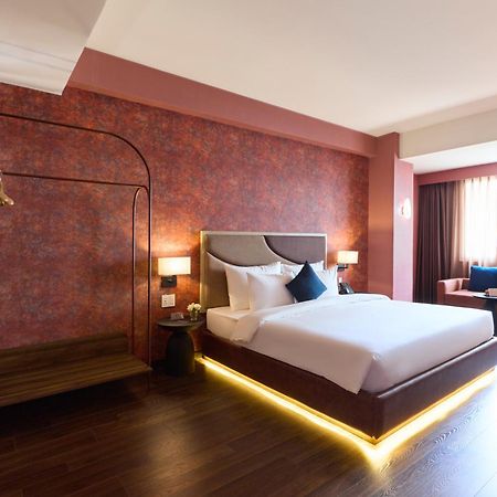 Kin Hotel Ly Tu Trong Хошимин Экстерьер фото