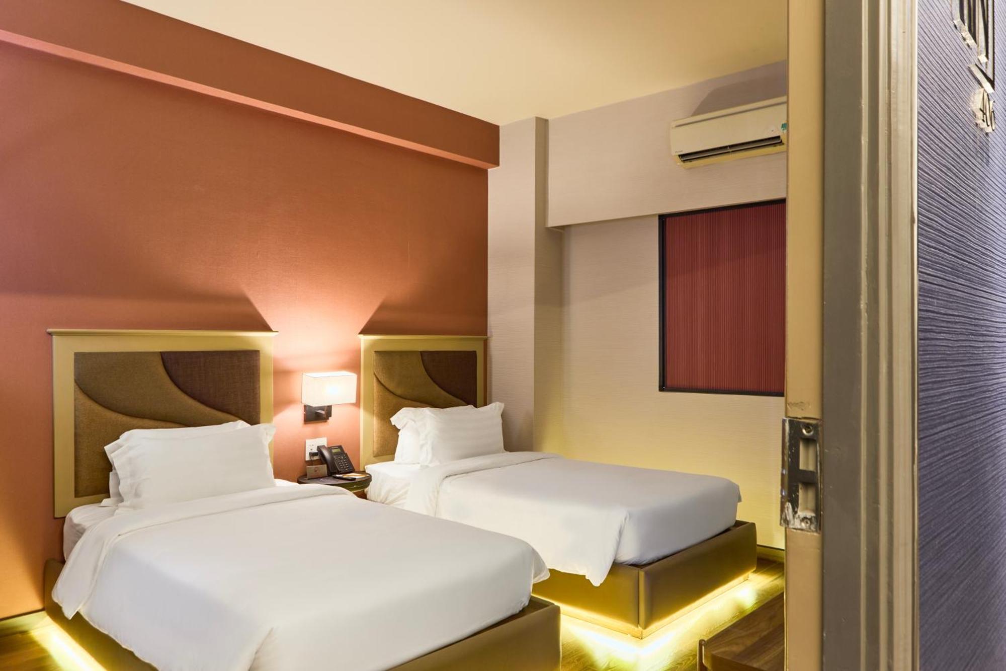 Kin Hotel Ly Tu Trong Хошимин Экстерьер фото