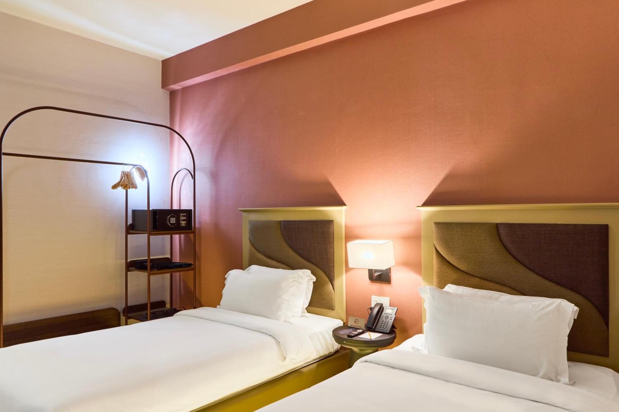 Kin Hotel Ly Tu Trong Хошимин Экстерьер фото